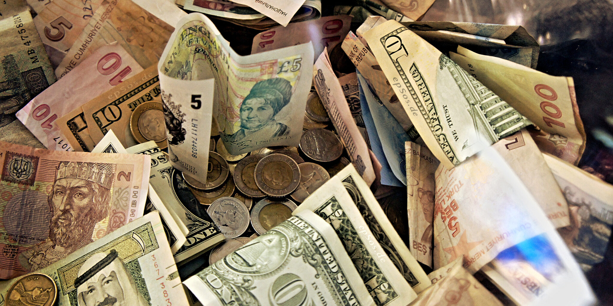 Exchange in Currency Bank